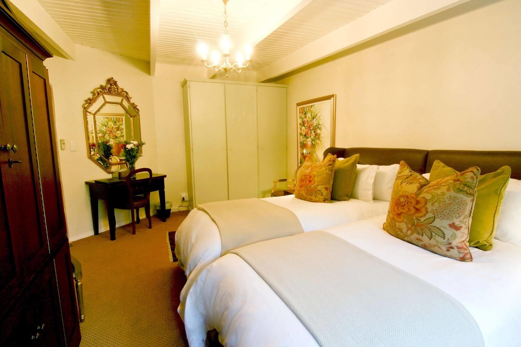 Maison Chablis Guest House Франсгук Екстер'єр фото